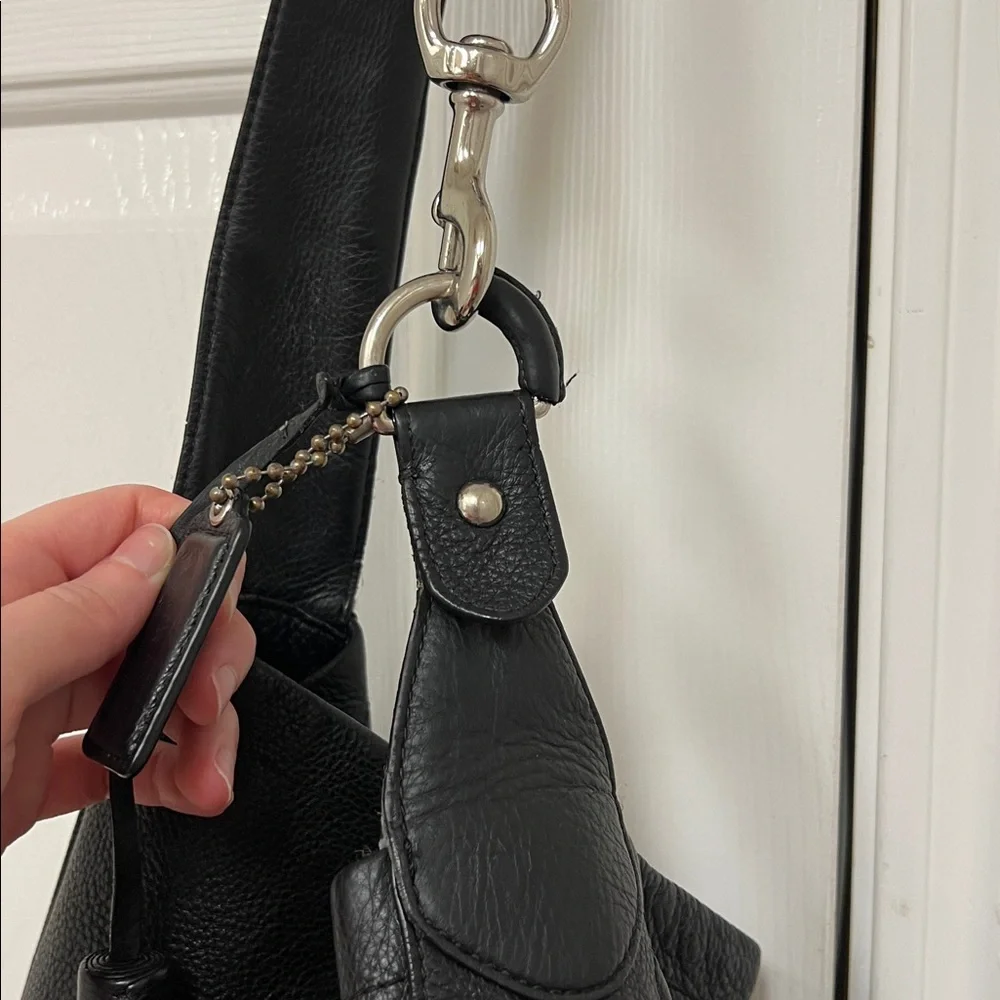 Coach Black Shoulder Bag - Picture 4 of 16